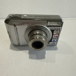 Fujifilm FinePix A Series A700 7.3MP Digital Compact Camera Silver *TESTED*
